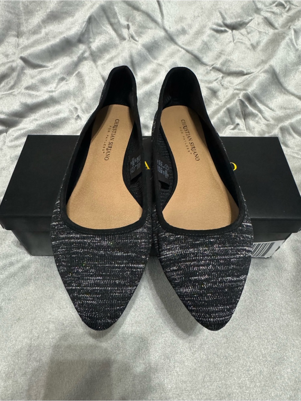 Women’s Christian Siriano Black Pointed Knit Flats with Silver Thread 7.5